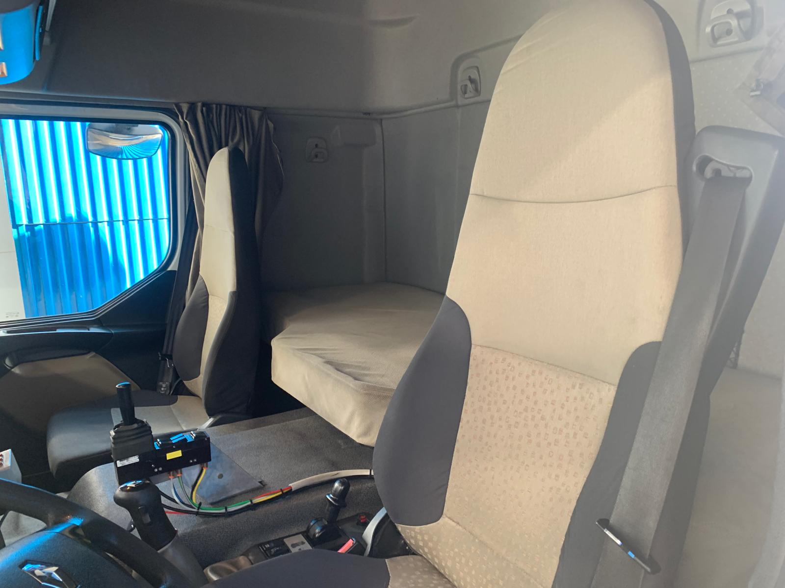 PORTACONTENEDORES MULTILIFT DE 20 TN