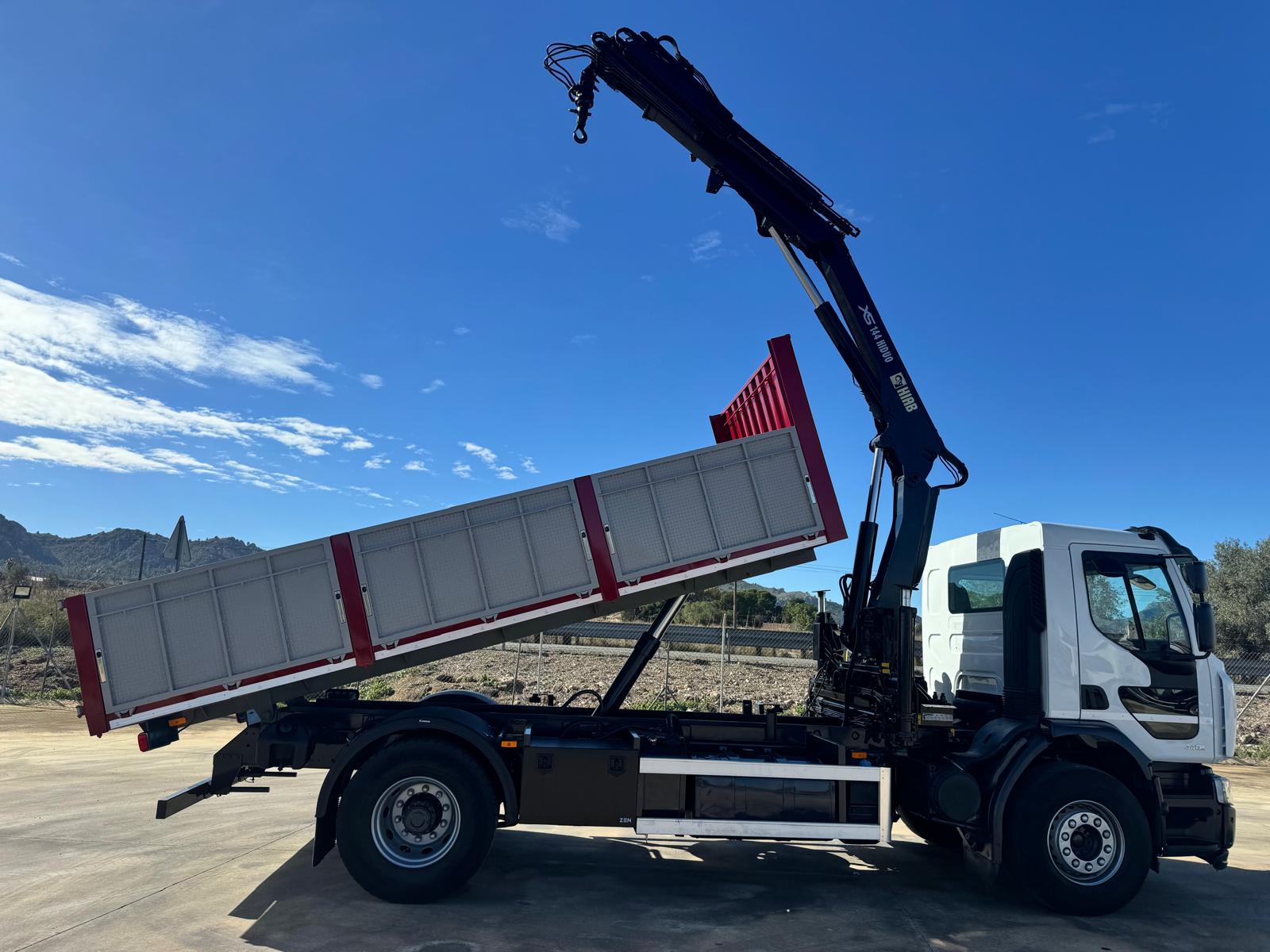 GRUA HIAB 144 BS-3HIDUO Y CAJA BASCULANTE