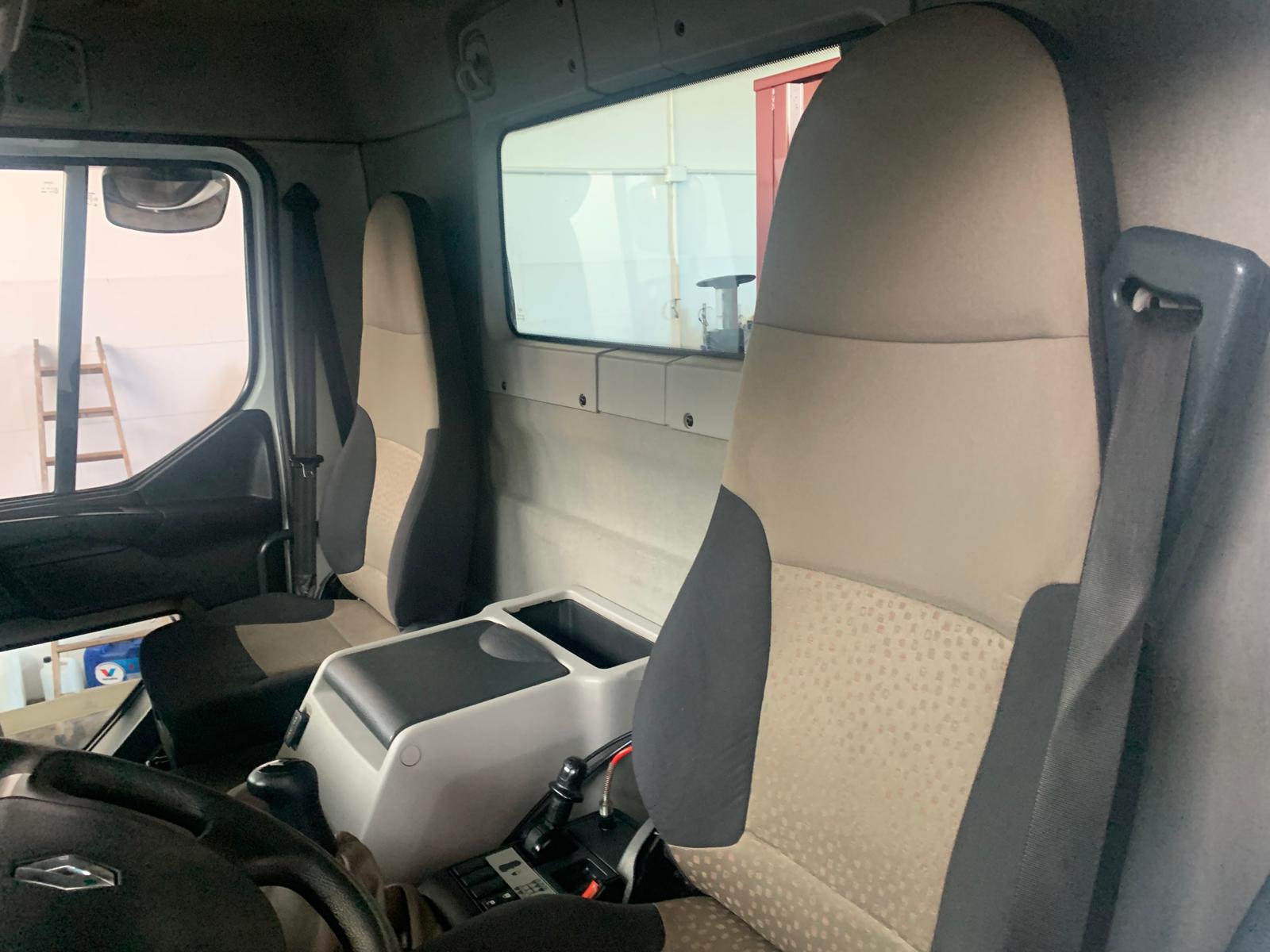 GRUA HIAB 144 BS-3HIDUO Y CAJA BASCULANTE