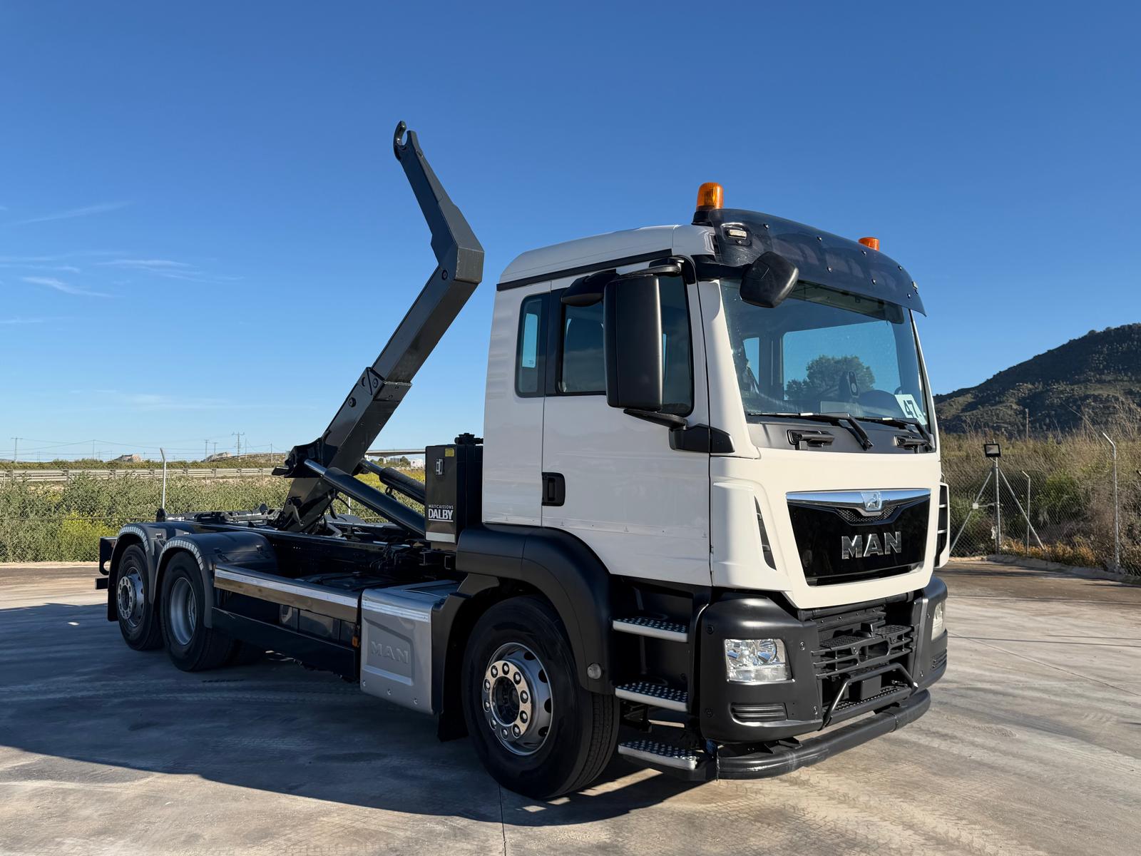 PORTACONTENEDORES DALBY DE 20 TONELADAS