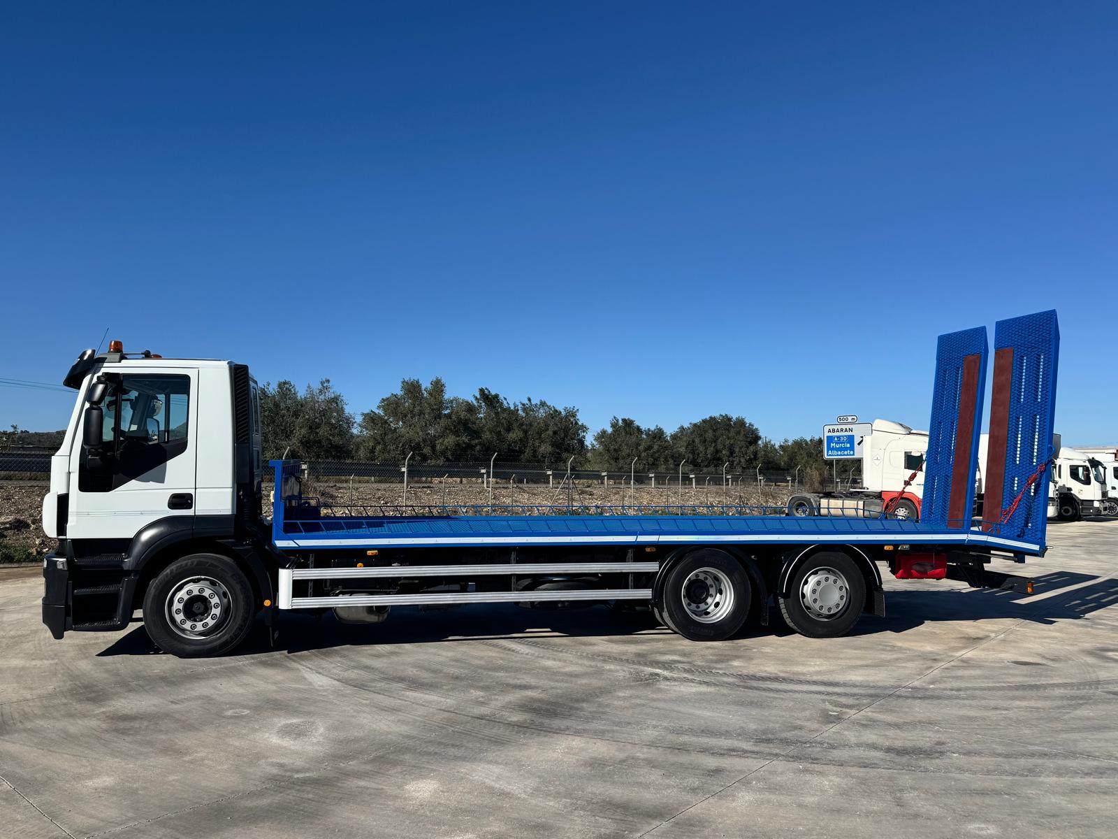 PORTAMAQUINARIA DE 8.53 M Y CABRESTANTE!!