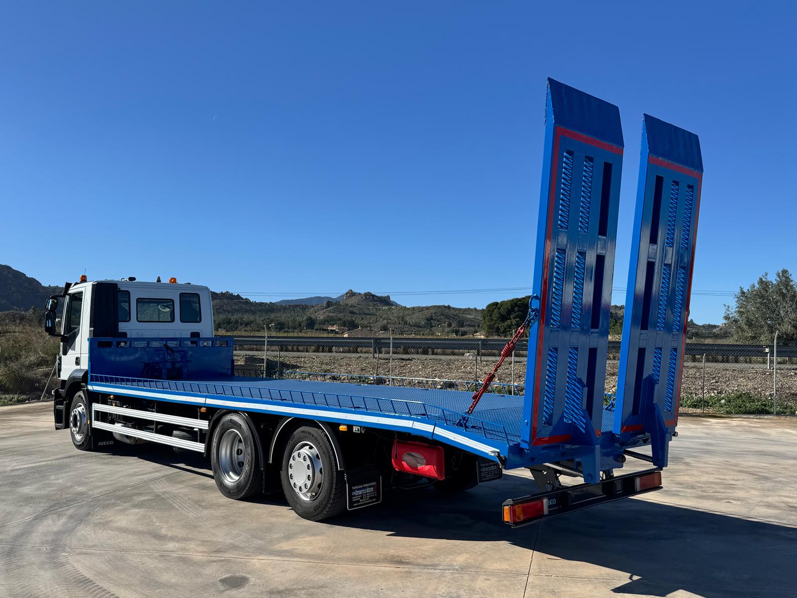 PORTAMAQUINARIA DE 8.53 M Y CABRESTANTE!!