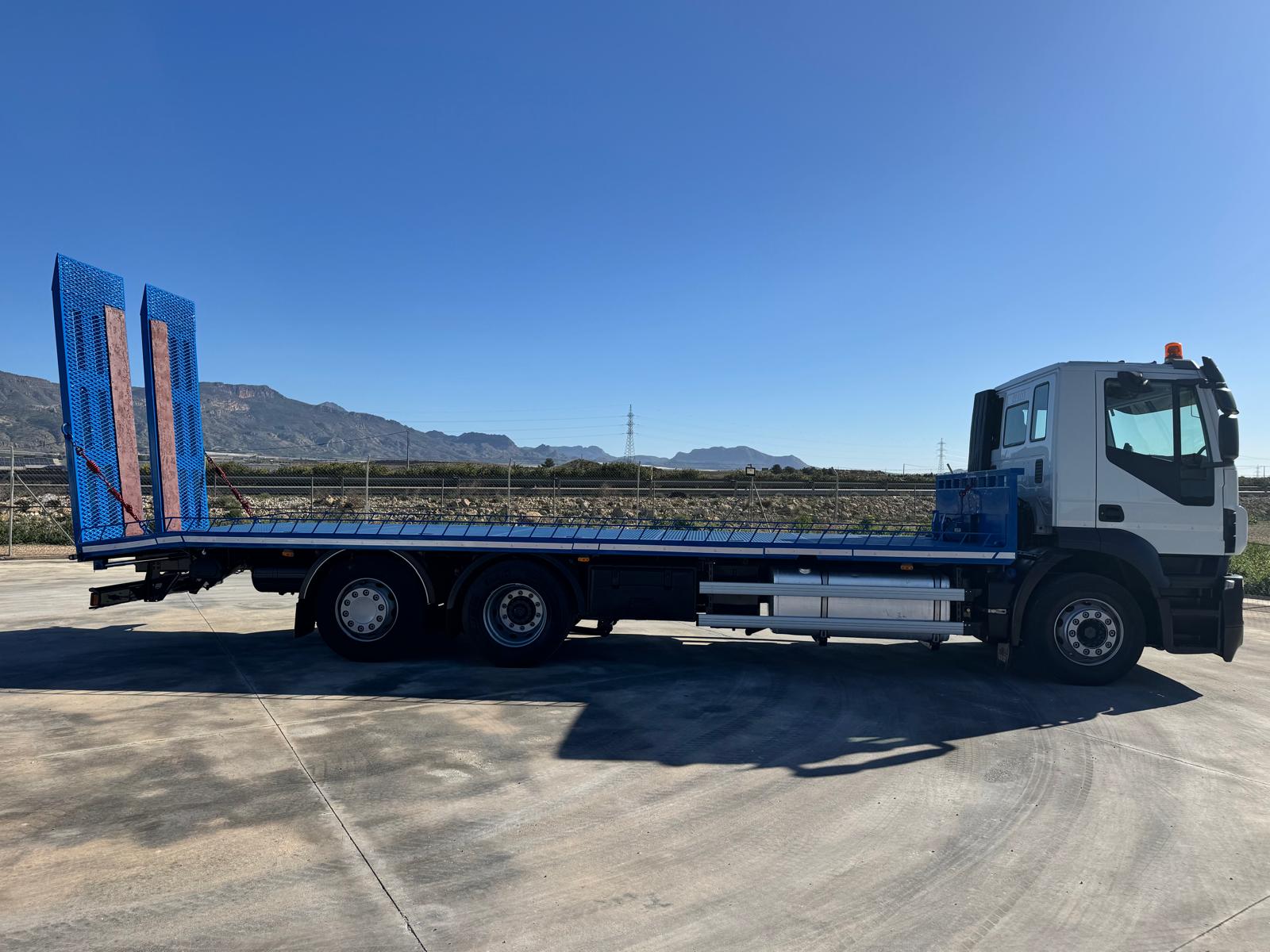 PORTAMAQUINARIA DE 8.53 M Y CABRESTANTE!!