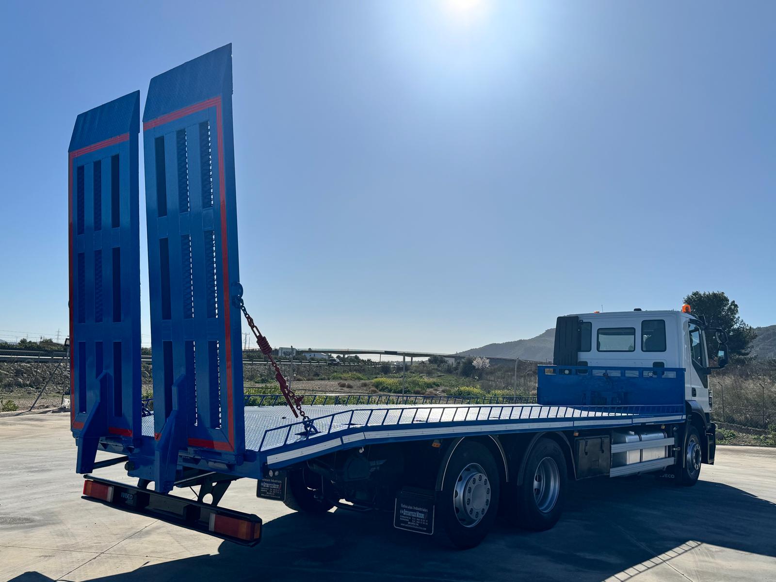 PORTAMAQUINARIA DE 8.53 M Y CABRESTANTE!!