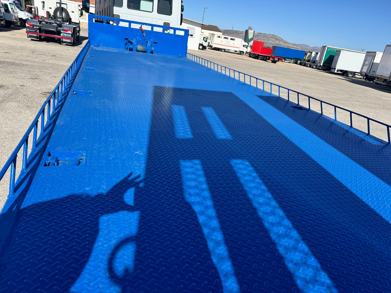 PORTAMAQUINARIA DE 8.53 M Y CABRESTANTE!!