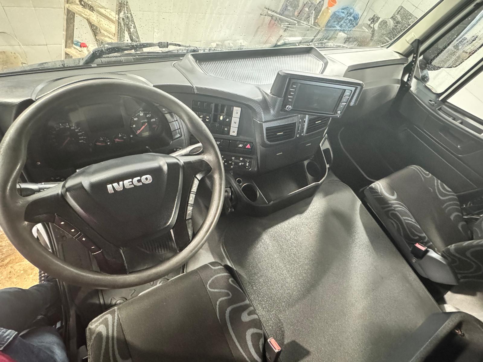 PORTAMAQUINARIA DE 8.53 M Y CABRESTANTE!!