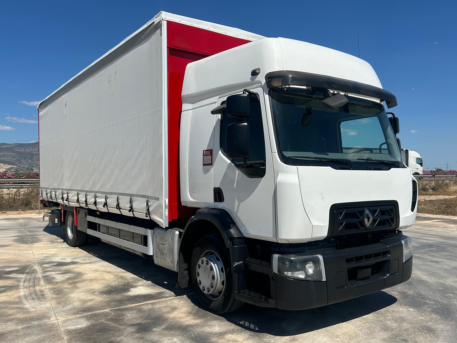 TAUTLINER DE 8.30 M Y PUERTA ELEVADORA