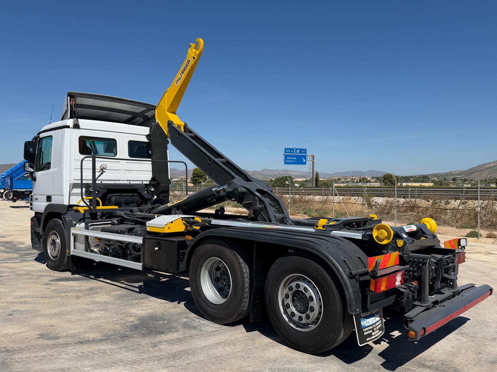 PORTACONTENEDORES PALFINGER DE 21 TN